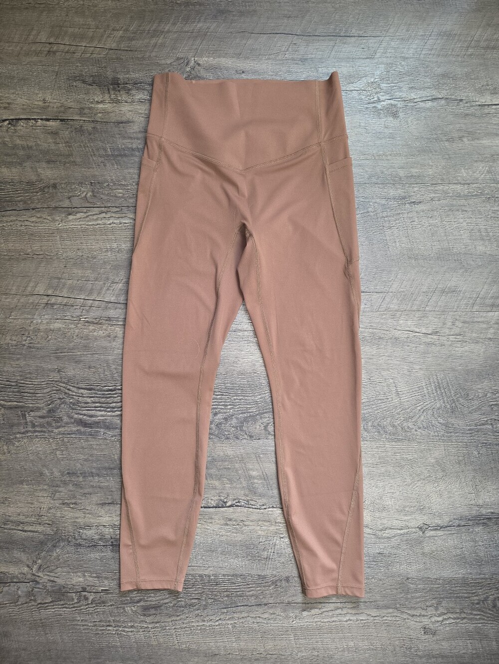 HALARA High-Waist Pocket Leggings in Brown